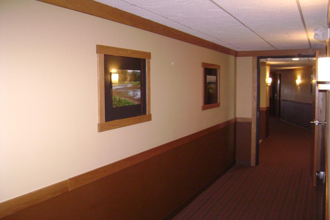 Prairie Inn & Suites Holmen Exteriér fotografie